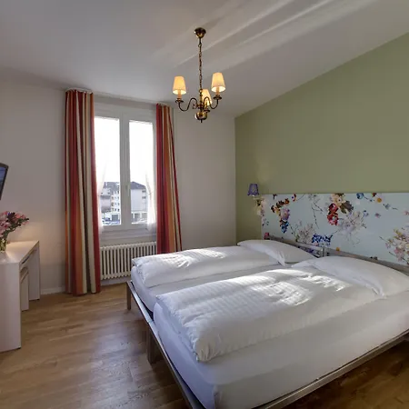 Отель Boutique Bellevue Интерлакен