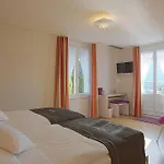 Boutique Bellevue Hotel 4*